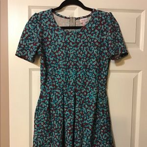 Lularoe Amelia (dress with pockets)